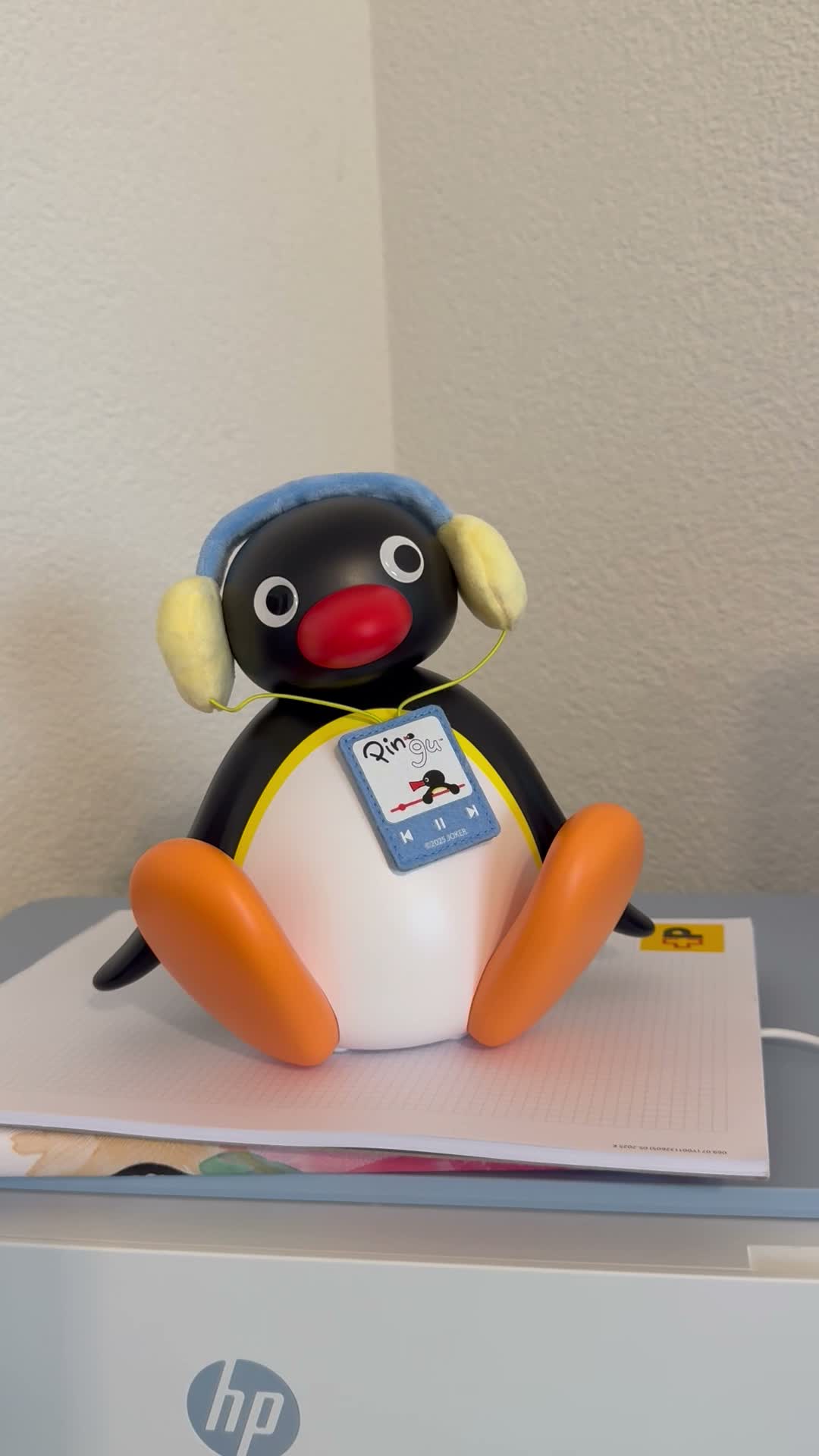 Pingu Shake-Head Wireless Bluetooth Speaker | MarTUBE®
