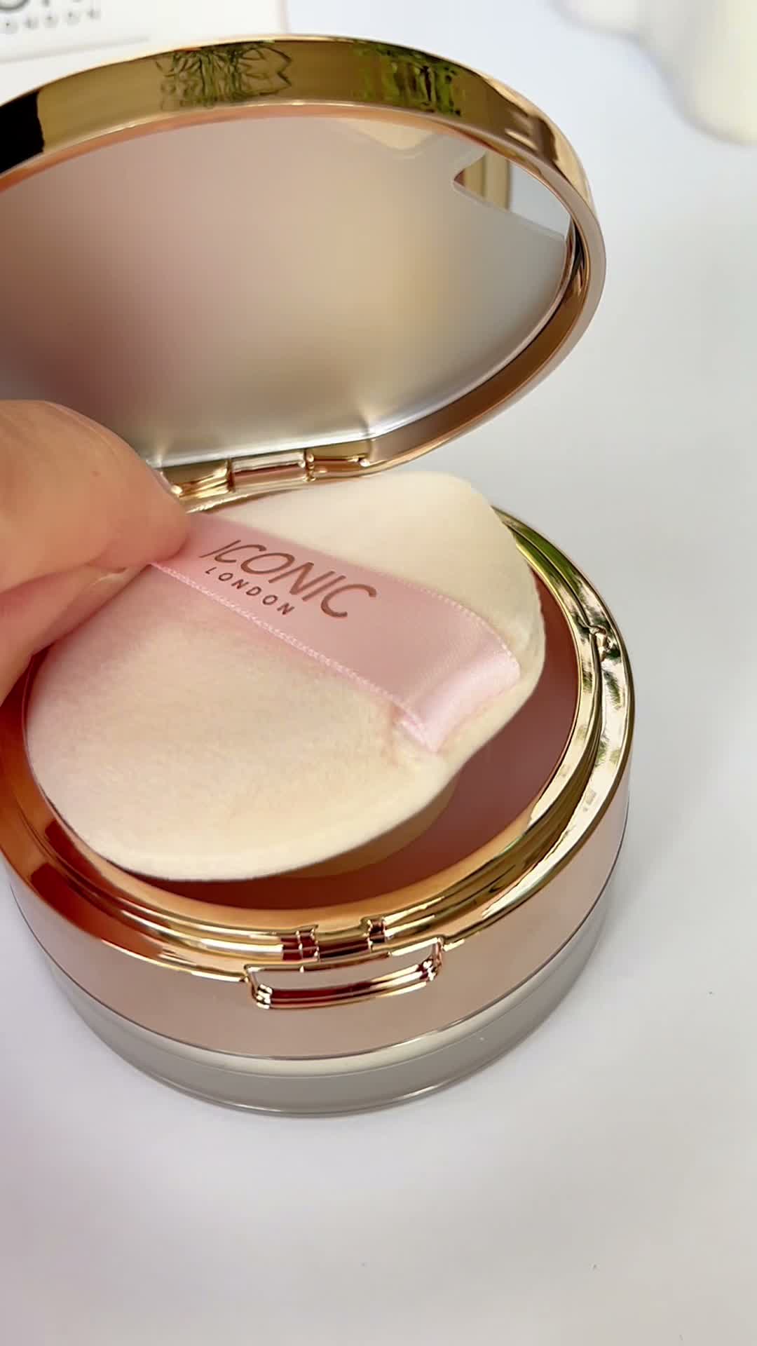 Velvet Blur Translucent Setting Powder | ICONIC London