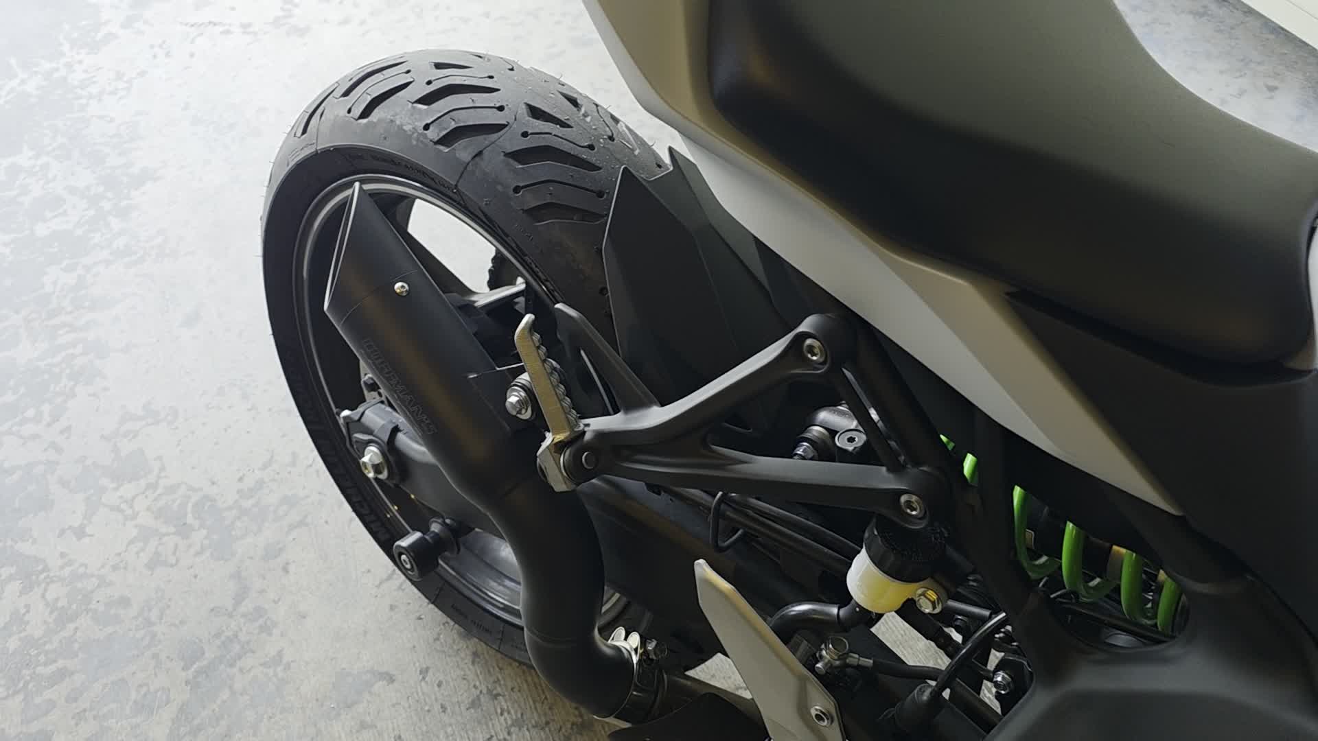 Suzuki GSXR1300 Hayabusa Slip-On Exhausts 2022-2026 - Coffman's